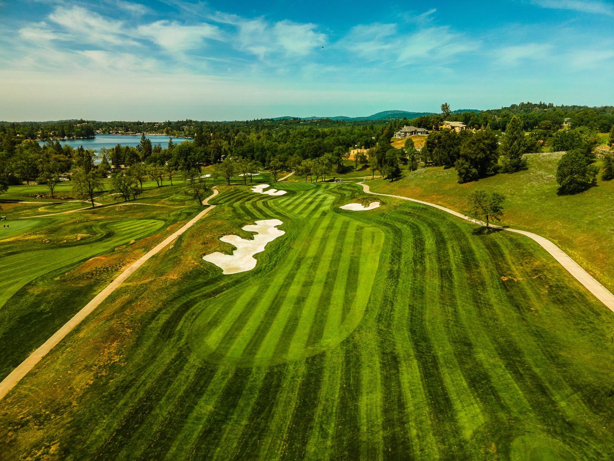 Golf review - 🇺🇸 Darkhorse Golf Club

Tags: #golf #golfing #golfcourse #golfbeginner #golfacademy #golftrip #golfcourseview #instagolfing #darkhorseGolfClub #golfUSA #golfNorthAmerica #golfCalifornia 

Twitter: <a href="/DarkHorseGC/">DarkHorse Golf Club</a>

Played it? Rate it! golfcourse-review.com/review/619565/…