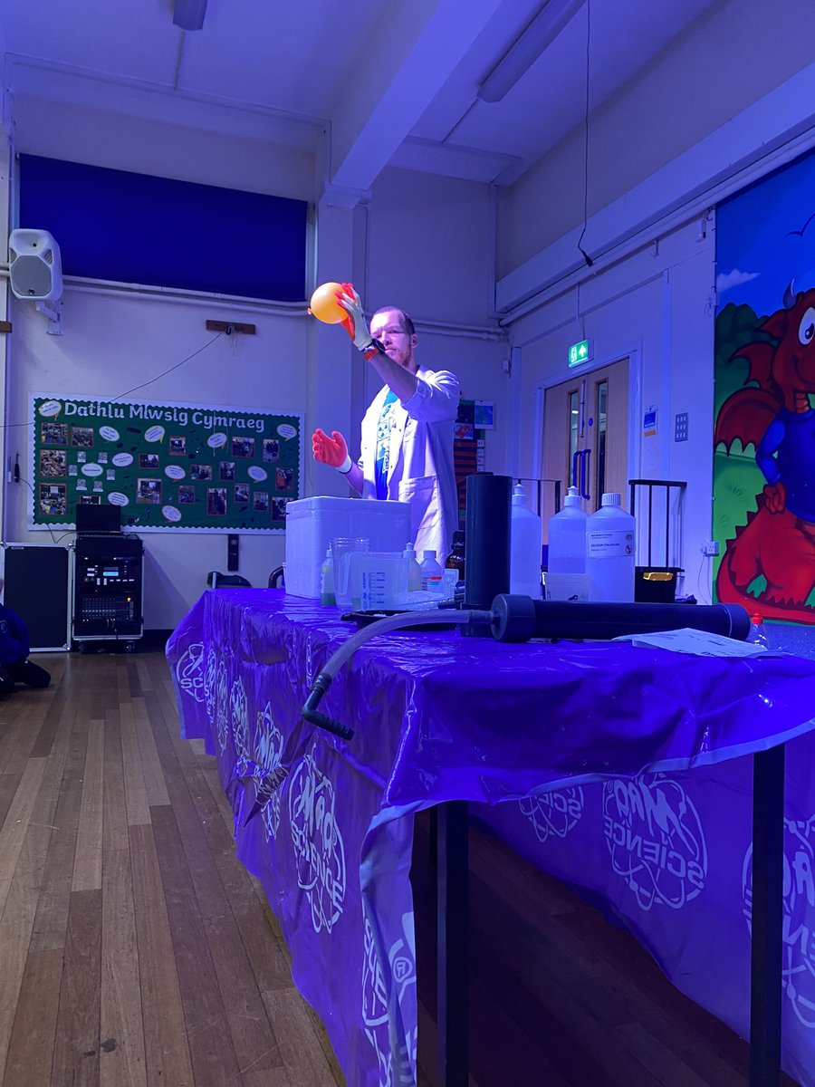 portmeadp's tweet photo. Diolch @MadScienceWales for a fantastic start to our Science topic this term. We were all blown away!!!🧪🧑🏼‍🔬 
#pmdpst #pmdpthanks https://t.co/KJdVQJsveN
