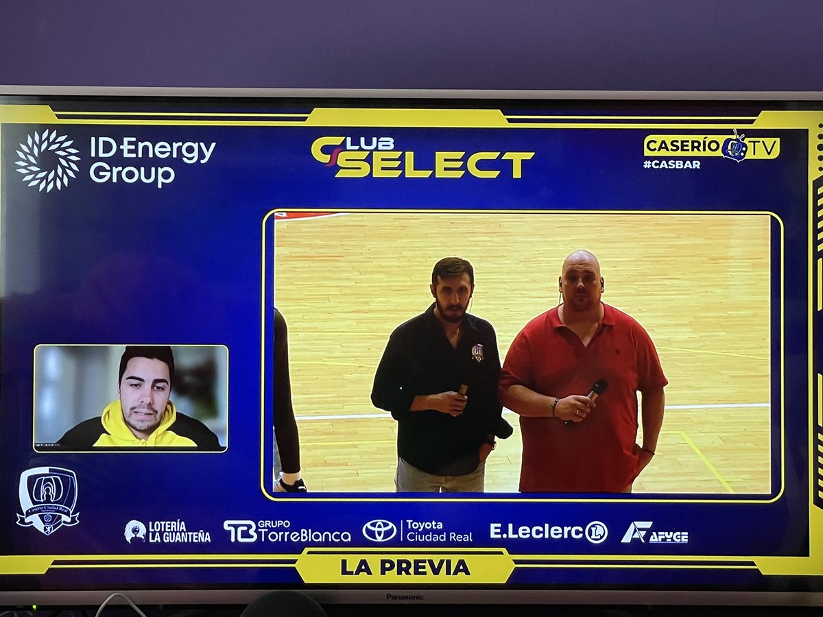 sara_oropesa's tweet photo. A revivir el partidazo de hoy. ๐๐๐๐๐๐empezamos con la previa del Caserรญo TV #CASBAR del @TwitchES del @BM_Caserio https://t.co/cBFpxWvicu