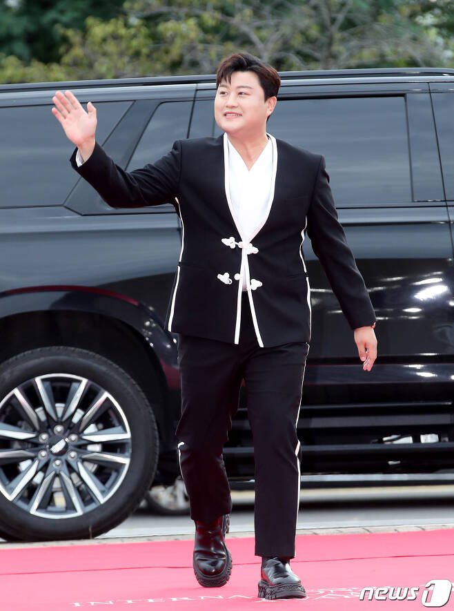 김호중 신이내린 목소리
10월2일 생일축하합니다