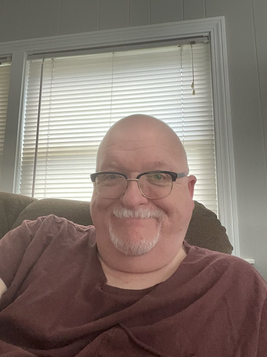 behrtim's tweet image. Relaxing today