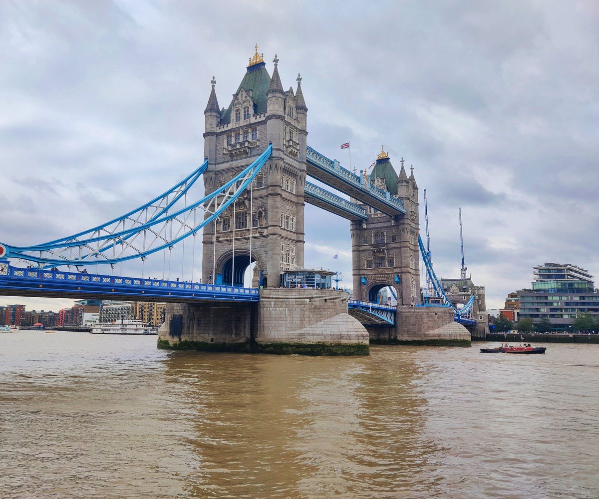 federico_frau's tweet image. First day in London with classic British weather, couldn&apos;t imagine anything better to start my visiting period at #UCL 🤩🇬🇧
#pragmatics
