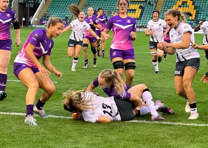 sarriessupport's tweet image. Some match action shots from Lboro Lightning 🆚 @SaracensWomen.

Think @leanneriley189 may have spotted the camera!

Tries:
Penalty Try
Sophie Tansley 
@sydneygregson 
@grace__moore 
@leanneriley189

Jemma-Jo Linkins 3
Penalty Try 1 

📸 @DavidLoxhd ⚫️🔴 #SarriesFamily