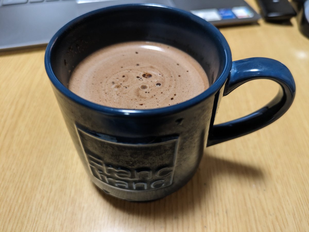 暖かいものが飲みたくなってきました。