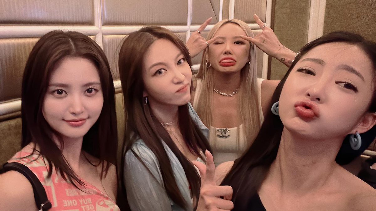 stuff_exid's tweet photo. 231001 parkjjongaa Instagram Post : #EXID We are 🖤

#Jeonghwa #정화 https://t.co/7xSy03fROa