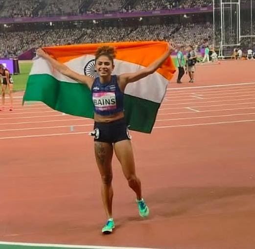 Congratulations @HarmilanBains on bringing home the Silver Medal in Women's 1500m event. A spectacular performance marked by unmatched zeal, passion and love for the sport.