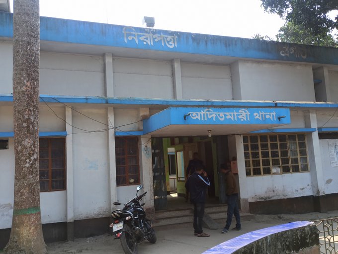 মানিকের জমি দেখভাল করতেন বিধবা গোলাপি, বিক্রি করার কথা বলে মেয়েকে নিয়ে উধাও