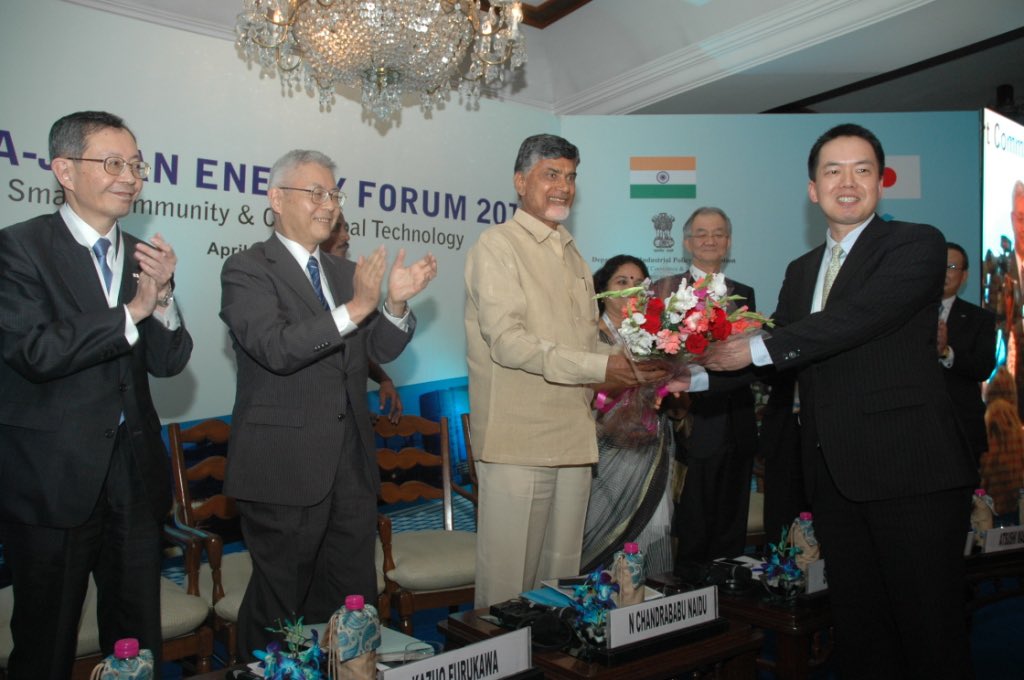 Tejaswini7's tweet image. When an International Agency or a company wants to tie up with a state to implement a program, we HAVE to remember that it is a country’s image also that is at stake. 

Here’s a thread 🧵 ⬇️

In fake #SkillDevelopmentScam accusing #ChandrababuNaidu unnecessarily, they damaged…