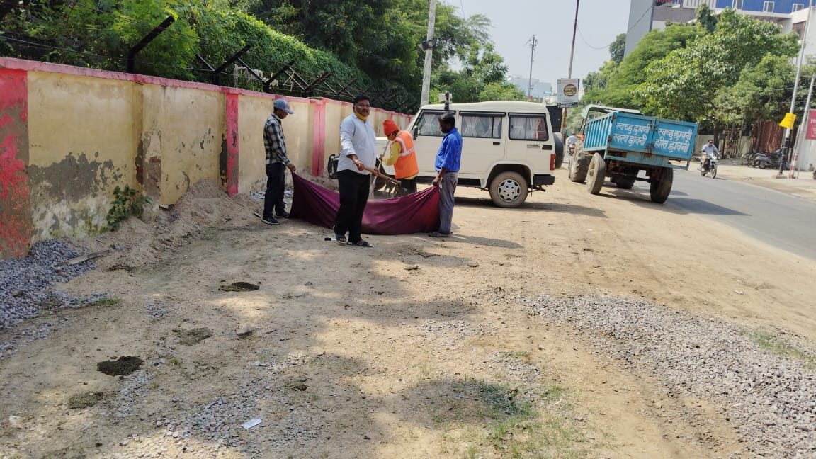 cbmathura's tweet photo. CB Mathura completed "Shramdaan" campaign under "Ek Tareekh, Ek Ghanta, Ek Saath" program at Mayur Vihar. Vice President, National Union of Journalist of India Shri Kamal Kant Upmanyu and around 40 general public and CB staff participated.
@pddecc https://t.co/bx3JyKv2OO
