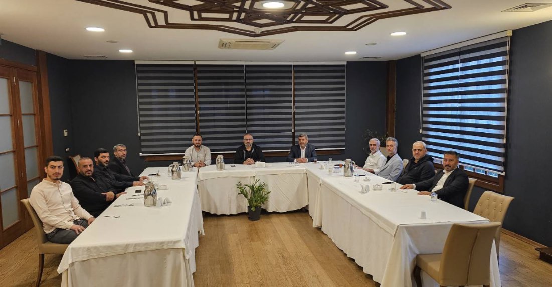 Anadolu Yakası İlçe Başkanları olarak kahvaltı programında biraraya geldik. Koordinatörümüz Cafer Ökmen'inde katıldığı toplantıda parti çalışmalarımız hakkında istişarelerde bulunduk.
Buluşmamız hayırlara vesile olsun inşaallah.
<a href="/isaguvendik/">İsa GÜVENDİK</a> 
<a href="/hudaparistanbul/">HÜDA PAR İstanbul</a>