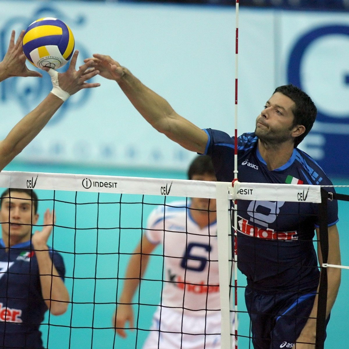 Coninews's tweet image. 🎂 Auguri a tre medagliati olimpici:  

⛸️ Elena Viviani, 🥉 nello short track a #Sochi2014 
🏐 Alberto Cisolla, 🥈 con l’Italvolley ad #Atene2004 
🏊‍♂️ Emanuele Merisi, 🥉 nei 200 dorso ad #Atlanta1996. 

#10ottobre #HappyBday @fisg_it @Federvolley @FINOfficial_