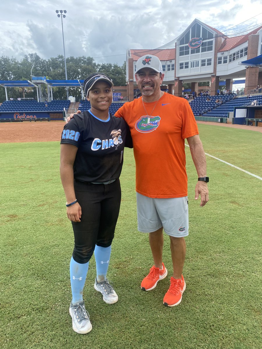 Had a great time at ⁦@GatorsSB⁩ camp. Thank you ⁦@Miawilliams2023⁩ ⁦@FranEnea10⁩ ⁦@Coach_AT⁩ ⁦@_TimWalton⁩ it was fun learning from you guys.