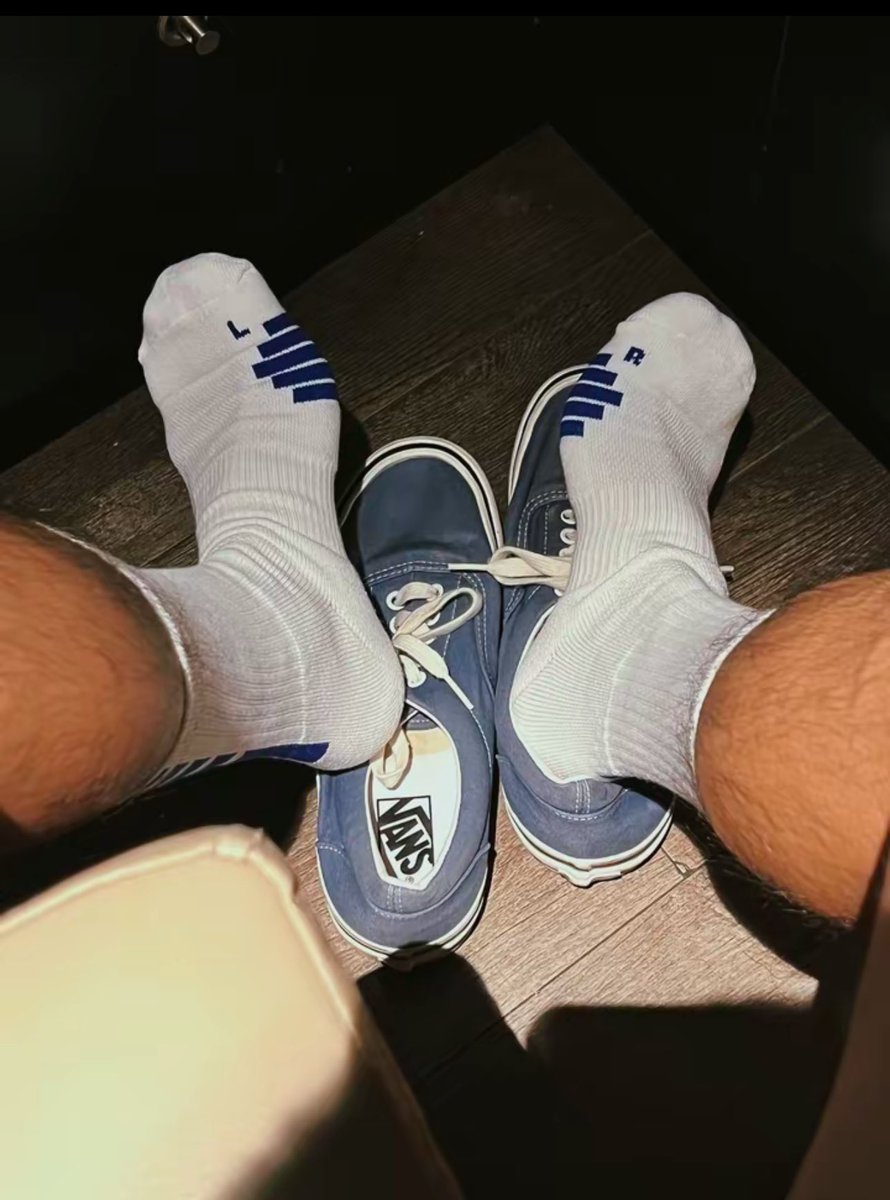 露臉又嚇到人家了
當Gay真難….