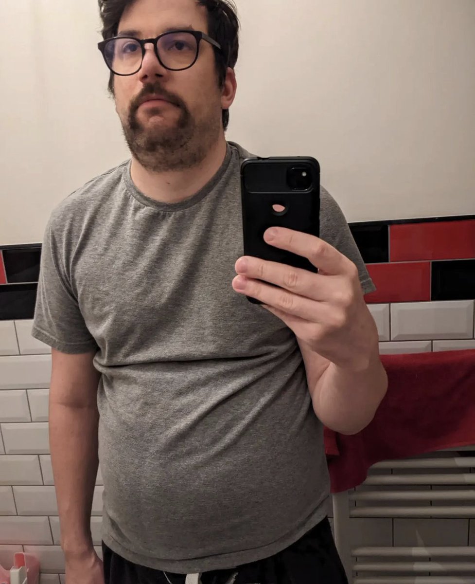JustLeeWillDo's tweet photo. Start of my GameDev career to now. 10 years and three more kids difference. I've learned to have faith and confidence in my own leadership style and it turns out I do actually like people. https://t.co/jk9Lol0UD5