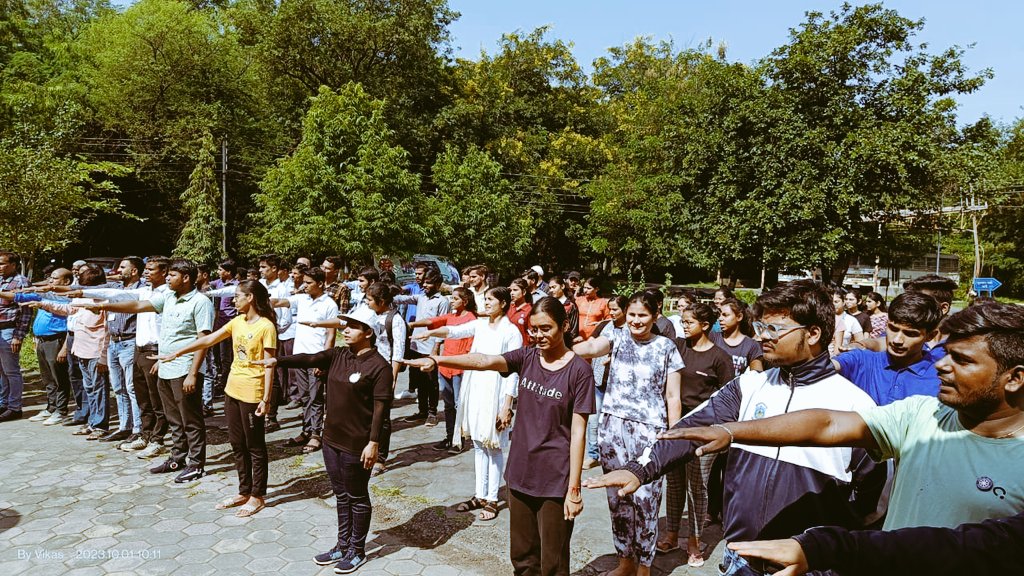 NSSUnitUTDBUMP's tweet photo. भारत सरकार के निर्देशानुसार स्वच्छता पखवाड़े  स्वच्छता के लिए श्रमदान के अंतर्गत आज दिनांक 01 अक्टूबर 2023 को बरकतउल्ला विश्वविद्यालय भोपालपरिसर में स्वच्छता अभियान चलाया गया @swachchhtaabhiy
@1_oct_2023 @PMOIndia @YASMinistry @_NSSIndia @NSSRDBhopal @NSSCELLGOVMP @NSSBUBhopalMP https://t.co/CSlRFtT0eC