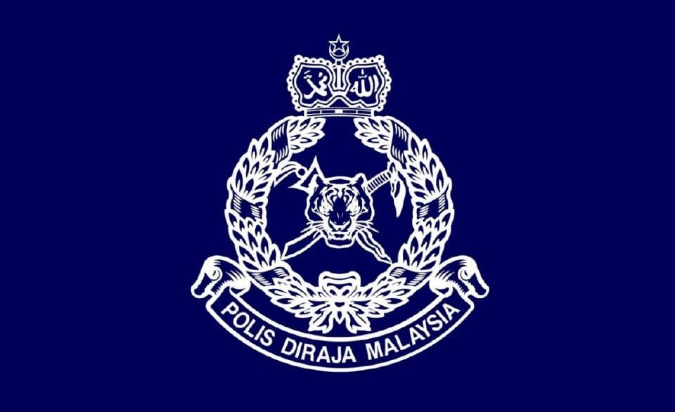 cass48374's tweet photo. Twitter,please do your magic. Please make this viral.

Dear,@PDRMsia. I hope this would comes to your concern.

[A thread] https://t.co/Z8UhGZB0vH