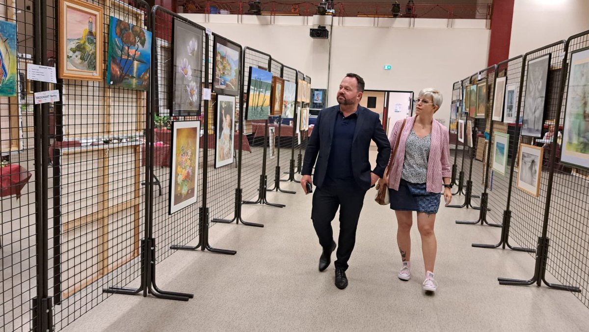 BrunoBilde's tweet photo. 🎨🧑‍🎨 Une sympathique exposition des artistes indépendants winglois !
A découvrir jusqu’à ce soir à la salle des baladins de la mairie. #Wingles https://t.co/3eShp98exa