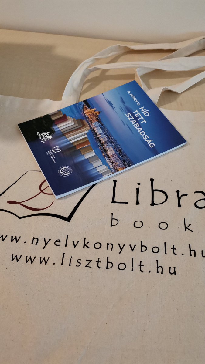 davethereader's tweet photo. Könyvfesztiválos szerzeményeim!❤️❤️ #bookfestival #könyvfesztivál #reading #rsblog https://t.co/C12sKMhQmR