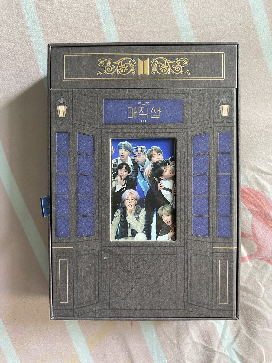 itsxvante's tweet photo. 💧ส่งต่อ 5th muster magic shop 

⚠️ของครบขาดการ์ด⚠️

Price : 1,100 รส.ems ลดได้คับ

ขอดูเพิ่มเติมDMได้คับ🙏🏻 ทำใจขายปล่อย😭👍🏽

#ตลาดนัดบังทัน #ตลาดนัดBTS ตามหา https://t.co/T9mm4JvwUU