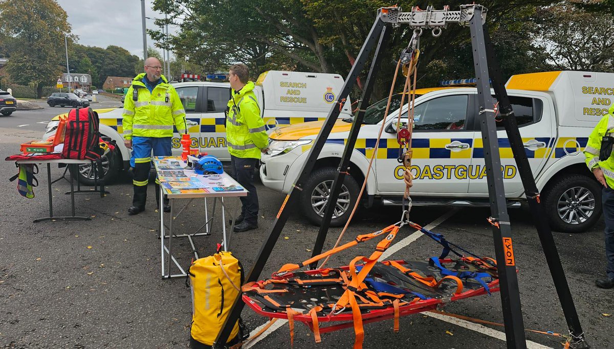 ArdrossanCRT's tweet image. The team joined emergency services colleagues and the community yesterday for the 60th anniversary of Ayr Community Fire Station. Thanks to @Scotfire_ENSA for the invitation and hospitality and thanks to everyone who came to speak with us #999Coastguard #Team999