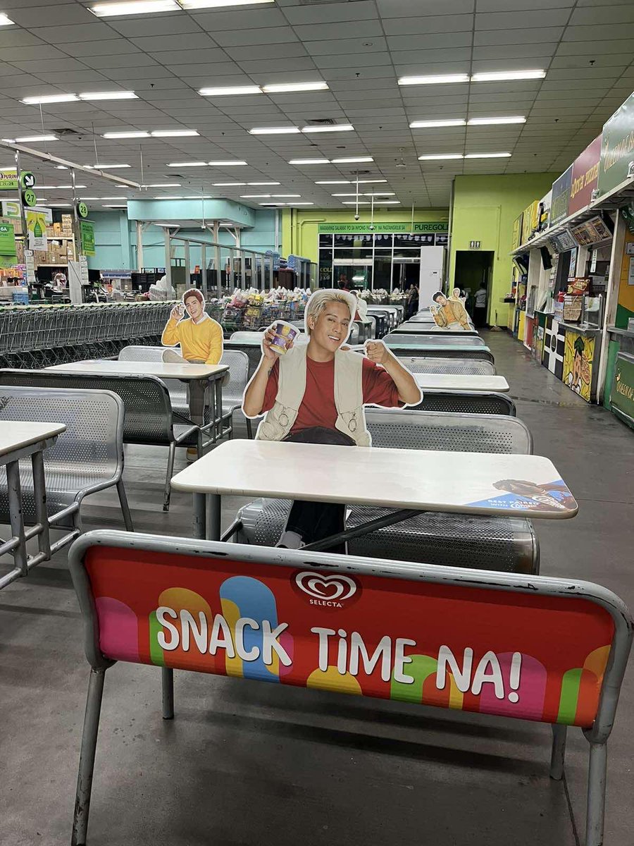 Puregold_PH's tweet photo. @rycrowblessed @SelectaPH Eh yung makatabi sila sa food court, kaya pa?? 😜 https://t.co/fX1jbmakQ4