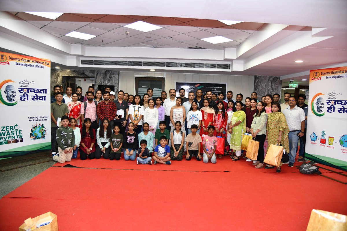 incometaxdelhi's tweet photo. DGIT (Inv.), Delhi organized a painting competition on the theme of #SwachhtaHiSeva. More than 40 children &amp; adults ranging from 5 to 39 years participated in the event. Paintings will be displayed at the ‘Swachhata Wall’ being developed in the Office #SHS2023 @IncomeTaxIndia https://t.co/QA7vWYutBK
