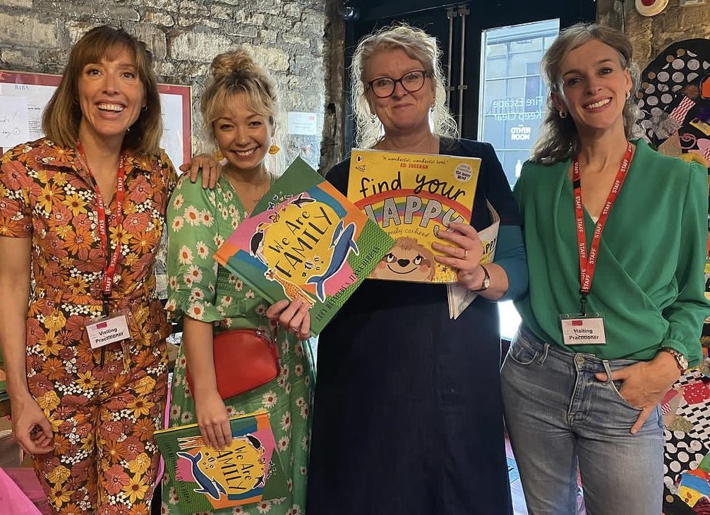 Thank you so much for having me @bathkidslitfest and everyone who came to see me and got a copy of Find Your Happy! 🥹🦥🌈💘 absolutely magic.