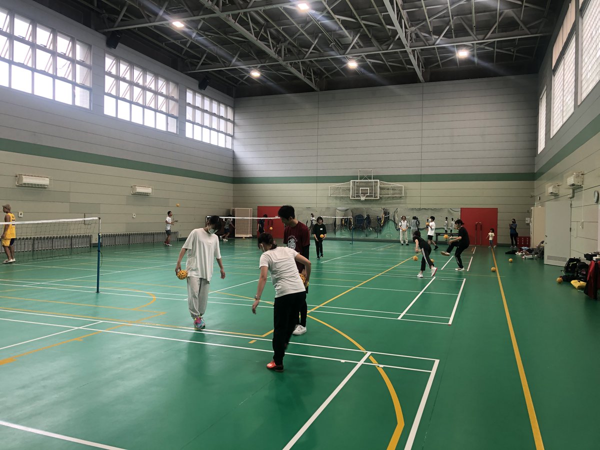 AichiSepakAssoc's tweet photo. 愛知セパタクロー国際体験交流会、第2回が開催されました！ 今回は都合により日本人のみでしたが、審判講習会まで多くの方に参加いただき、試合まで楽しくできました！  
次回は国際交流も復活、いろいろ企画中です。ぜひお申込みください！  

杭州アジア大会も開催中、がんばれニッポン！ https://t.co/a30hYalU18