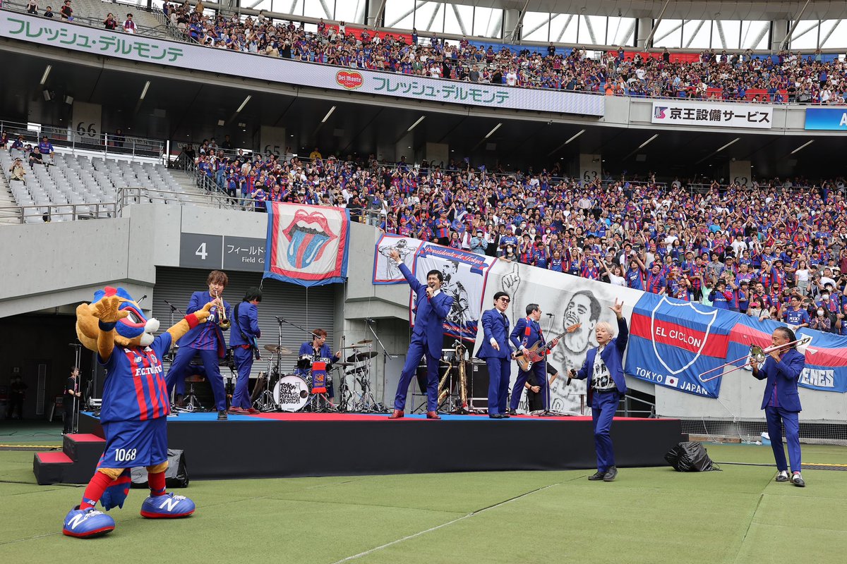 fctokyoofficial's tweet photo. 🔵🔴
#25thAnnivFCT 

#東京スカパラダイスオーケストラ のみなさん、最高のLIVEをありがとうございました!!🙌🙌🔵🔴

あの雰囲気、本当に凄かったです!!
最高でした!!😆🔵🔴

＼🎷✨スカパラ トーキョー!!✨🎸🔵🔴／

@tokyoskaj 
#fctokyo #tokyo https://t.co/Xxgrabxdgm