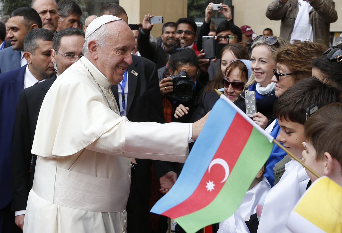 CZingelis's tweet photo. @SerbiaBased This flag is the normal flag of #greekcyprus but most politicians worldwide and #NATO don't accept this flag with #HolyCross.The demonic politicians worldwide prefer the symbols of #Islam and #zionism everywhere. https://t.co/HcvnTaRXEm