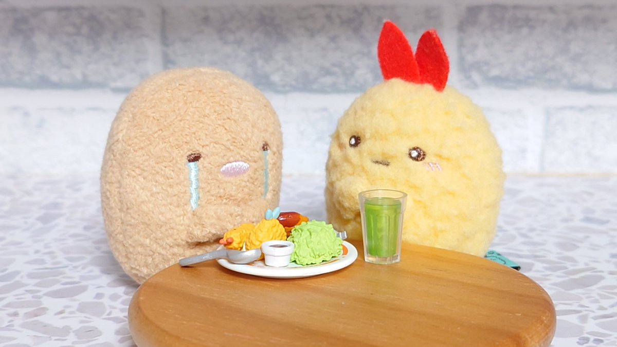 kuroirolike's tweet photo. 今夜のメニュー🍽️✨

🐷💦🦐

#すみっコぐらし
#とんかつの日 https://t.co/Eu2vtIdpo4
