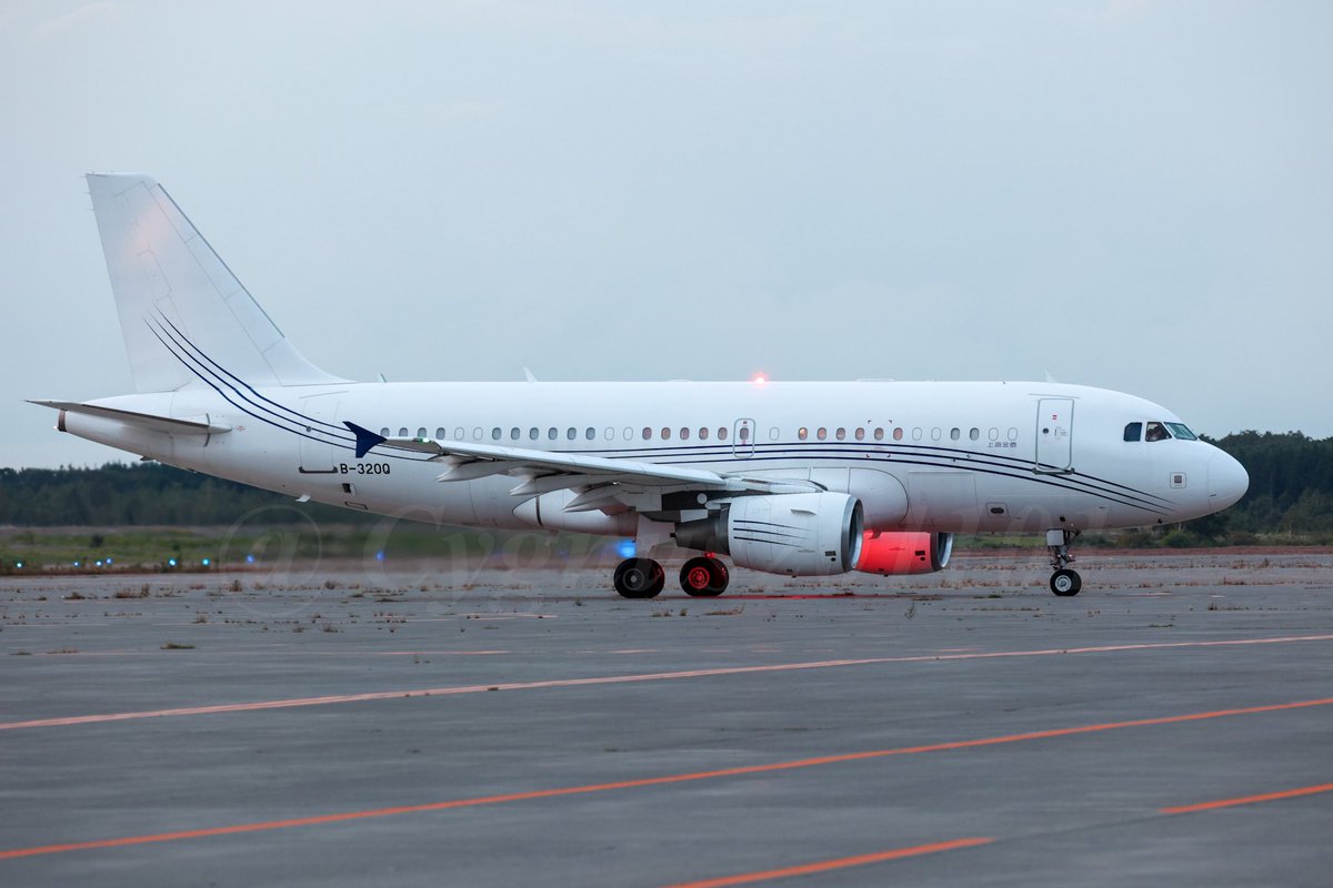 Cygnus201101's tweet photo. B-320Q
Airbus A319-115(CJ)
Deer Jet(上海金鹿航空)
A319ですがレジは320…
登録時空きがなかったんですかね?😅
October 01, 2023
#B320Q #A319 #DeerJet #CTS #RJCC #新千歳空港 https://t.co/no2Klq0sUq
