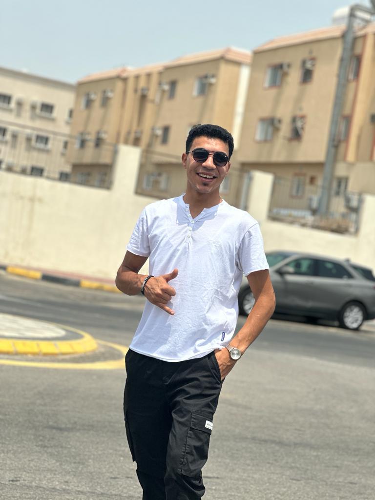 Mostafa07819970's tweet photo. السعي كله في حتة و توفيق ربنا حتة تانية خالص. ربنا يرزقنا التوفيق.🤍❤️🫀 https://t.co/smB0pKF0Ns