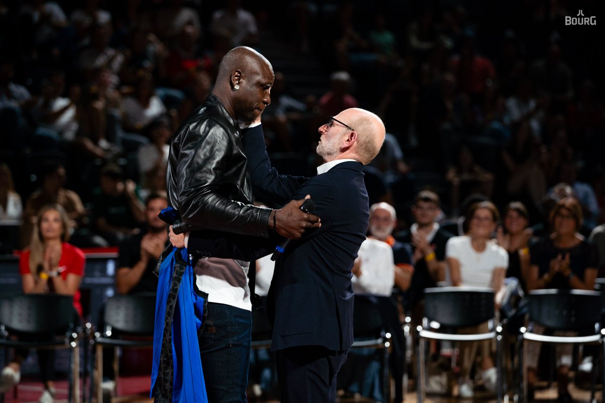 JLBourgBasket's tweet photo. Que d'émotions hier soir ❤️ https://t.co/0m0aD8AXME