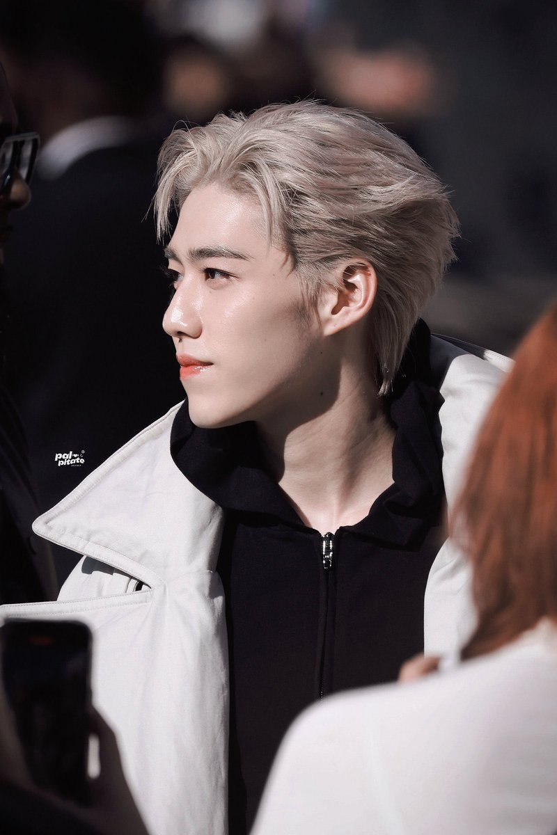 So stunning 🤩

PP Krit x Balenciaga #BalenciagaSummer24xPPKRIT