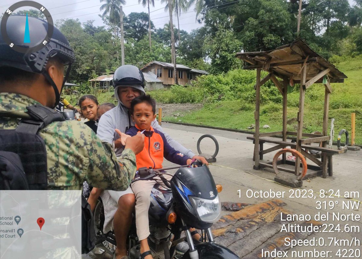 Ldnpmfc2ndfc's tweet photo. DISTRIBUTION OF LEAFLETS AGAINST RAPE  #SerbisyonNagkakaisa #ToServeandProtect https://t.co/BEAYO8qOFA
