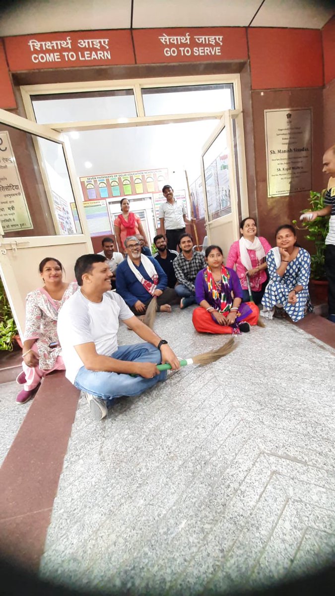 SbvRouse's tweet photo. Swachhata pakhwara https://t.co/uBzGTiG7MD