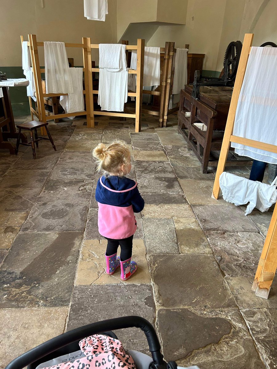RachelWitt64's tweet photo. Lovely day out yesterday. Rosie had a super time 😊 @EnglishHeritage Audley End House and Gardens https://t.co/eIIMyFC1bJ