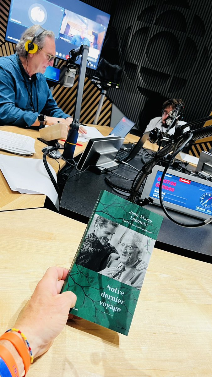 jmlapointe's tweet photo. On commence la tournée de promo à mon show avec Franco Nuovo au 95.1 !!!!
#librex #quebecor #libreexpression #procheaidance #findevie #deuil
(Maison St-Raphael) https://t.co/hFuvpv6Ira