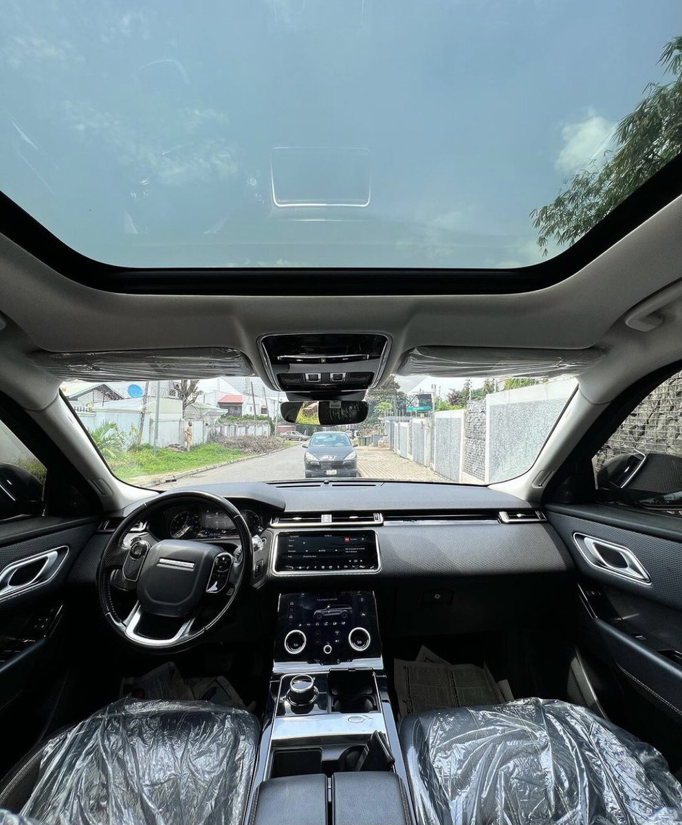 Automall_ng's tweet image. Range Rover Velar P380 V6 2019 Model
Price:52M
Duty: paid 
Location: Abuja 
#independenceday2023 #1stOctober #Tinubu #BreakingNews 3rdoctober #BringBackFugusGrils 
@__yellows @Waspapping_ @Sarki_sultan @alamin_ghost @saamaccido_ @aisha_shugaba @aisha_yaGuda @_hafsat_paki Retweet