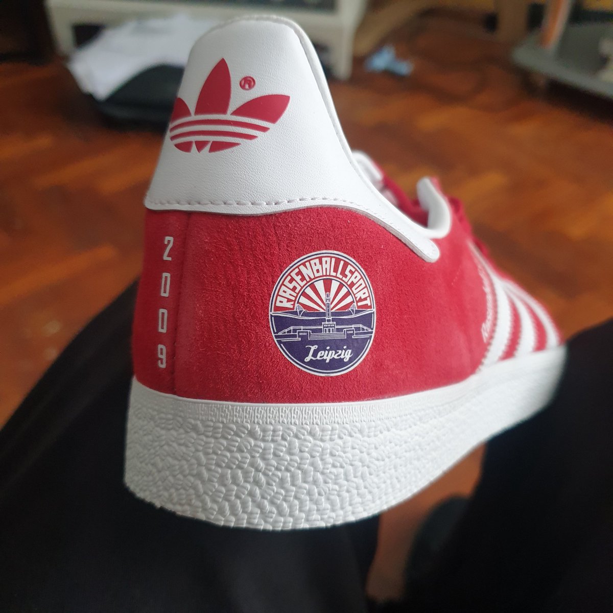 daveharmoniser1's tweet photo. Rasenball uberall
🔴⚪🔴 https://t.co/rJIR1XJKsI