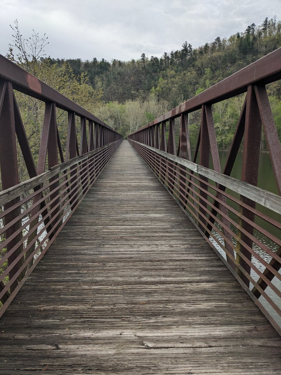 2023 Memories Made

Anyone recognize this bridge? 

#SantaLovesCamping #KOA #traveltrailer #weekendcamping #rv #hiking