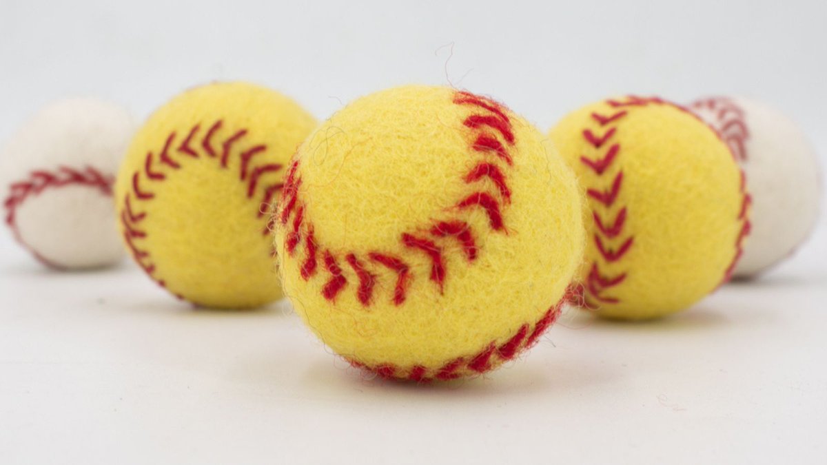 feltnyarn's tweet photo. Get your game on with our felt baseball play toy! Perfect for baby photos, kids, and stylish decor. Let your creativity shine – decorate garlands, or just celebrate your love for the game. #feltbaseball #feltcraft #handmade #handemadecraft #feltandyarn #kidsplaytoy #playtoy https://t.co/F8tgcawMwZ