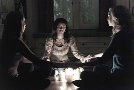 steindaya's tweet photo. it’s tvd season ‧₊˚.🕸️ 🦇 ‧₊🕯️₊˚⊹ ❦ https://t.co/XI61MI0BJI