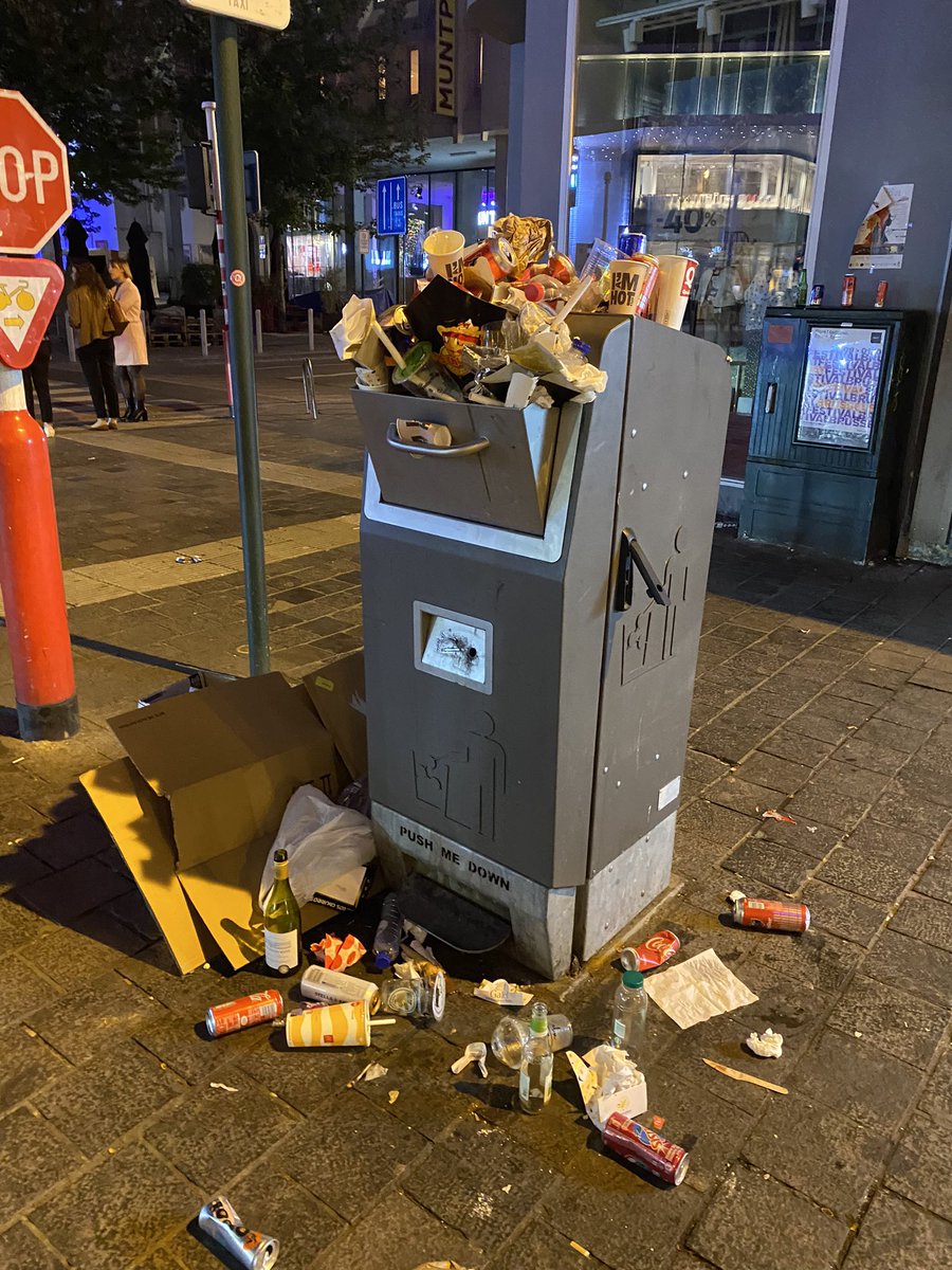 FrédéricDonck (@fredericdonck) on Twitter photo Bruxelles..un samedi soir comme un autre au centre ville à deux pas de la grand place <a href="/alainmaron/">Alain Maron 🌍🌻</a> @VilleBruxelles Bruxelles..un samedi soir comme un autre au centre ville à deux pas de la grand place <a href="/alainmaron/">Alain Maron 🌍🌻</a> @VilleBruxelles