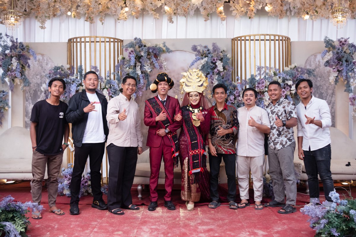 Selamat Atas Pernikahan Mila dan Hendra
Semoga menjadi keluarga sakinah mawaddah warrahmah.

#JC #Indonesia #Riau #RokanHilir #KamiAnakRiau #JhonyCharles838
