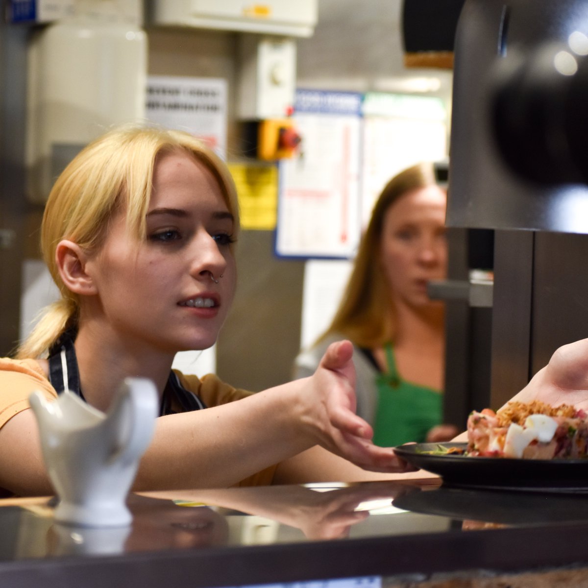 xenscooking's tweet photo. She went into the episode with less points than her rival but how did Alissa get on in the restaurant? 👩‍🍳

Find out in the season finale of Xen's Cooking Season 2, only on YouTube. (1/2)

📸 Henry Bellefontaine https://t.co/dl55sEMMo2