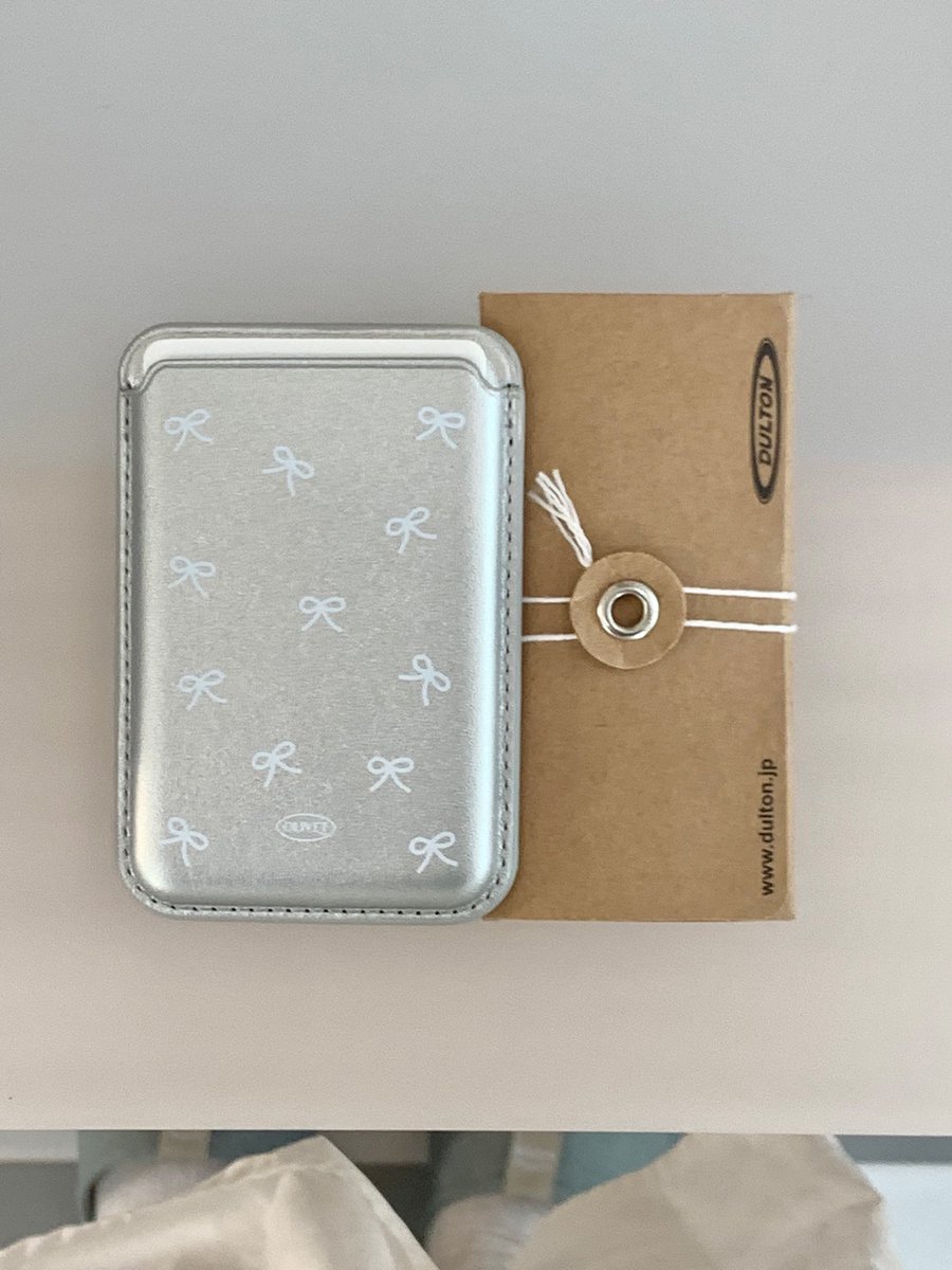 ⑅⃝ ૮ ◜ᵕ◝ ྀིა𖦹°

Olivet magsafe sale 15% 
         
450.- มัดจำ220 

รับถึง 3/10 ค่ะ