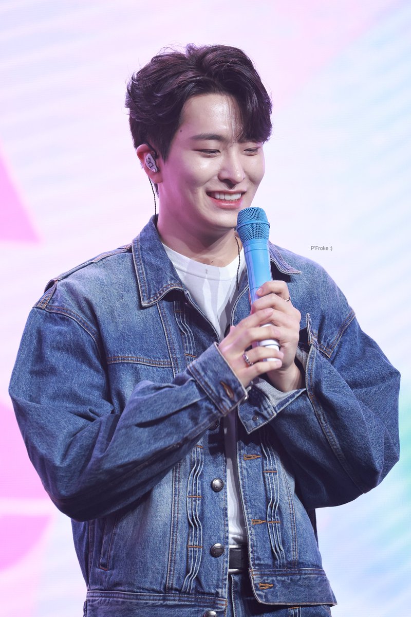 FWanit's tweet photo. น่ารัก💕
#WelcomeYoungjaetoThailand
@GOTYJ_Ars_Vita @YOUNGJAExArs
#Youngjae #영재 #ยองแจ #GOT7
#YoungjaexKoreaEverywhere
#KoreaEverywhere #VisitKoreaYears20232024 https://t.co/ORwkk38xUE