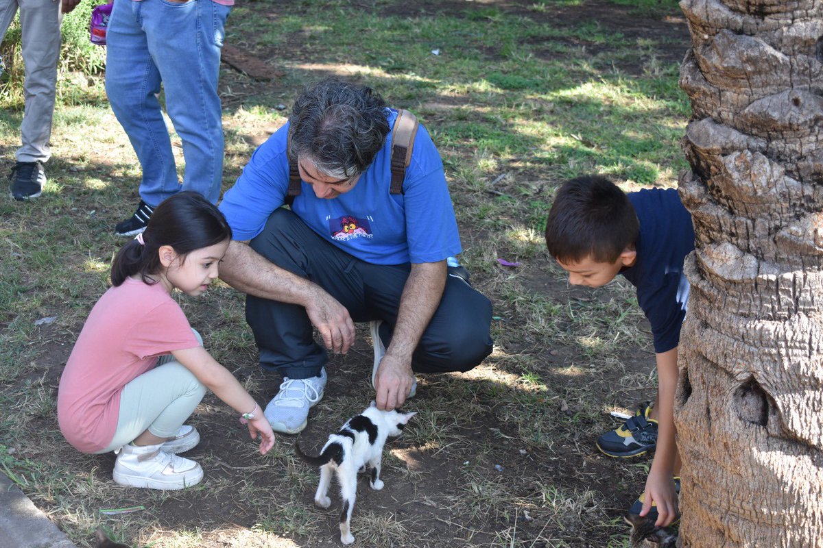 3 Ekim Dünya Yürüyüş Günü ve 4 Ekim Hayvanları Koruma Günü kapsamında Antalya Uğur Okulları velilerimizin ve öğrencilerimizin katılımı  ile düzenlemiş olduğumuz yürüyüşümüzde sokakta ki canlarımıza destek olan tüm veli ve öğrencilerimize çok teşekkür ederiz.